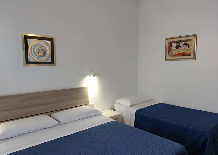 فندق مبيت وإفطار Soleluna بيزا